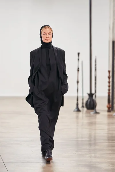 Look 33